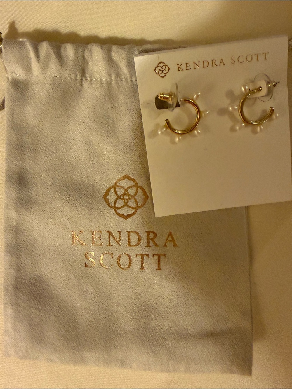 Kendra Scott Leighton Gold Hoop Freshwater White Pearl Huggie Earrings NWT